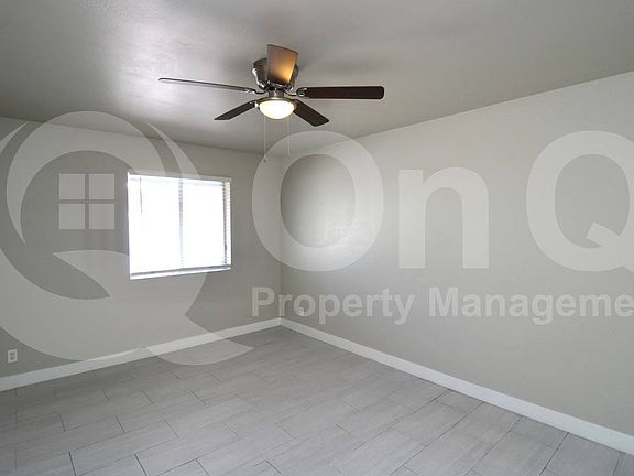 4th image of 532 W La Jolla Dr