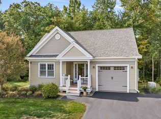 42 Forest Ln #42, Exeter, NH 03833