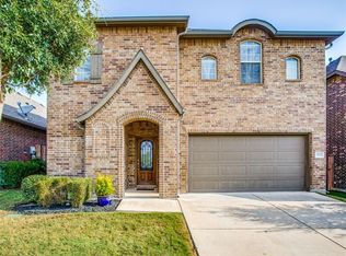 3821 Whisper Hollow Way, Fort Worth, TX 76137