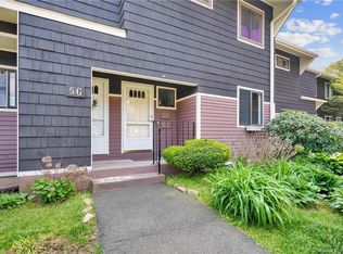 5 Stonegate #E, Branford, CT 06405