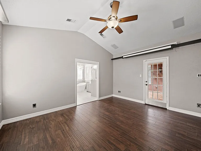 1207 Wildewood Ct — Photo 28
