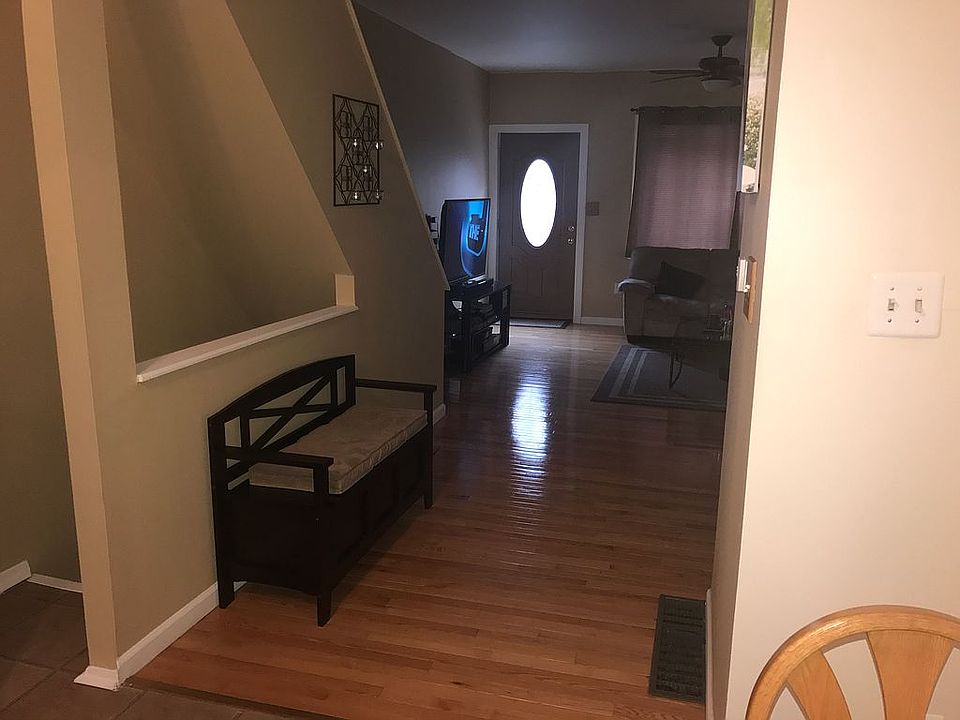 1st image of 2612 S Rosewood St