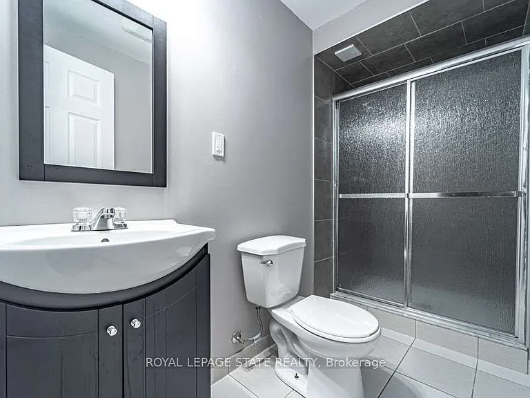 35 McKibbon Ave — Photo 17