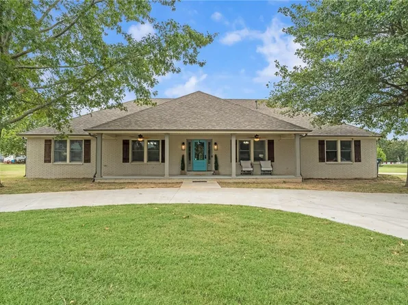 1620 Elm Springs Rd, Springdale, AR 72762