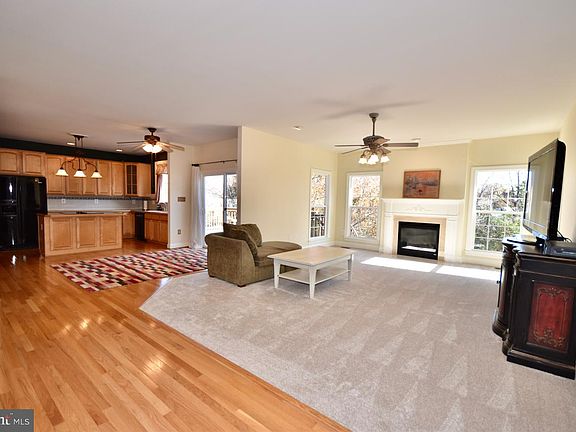 4th image of 8249 Tenbrook Dr
