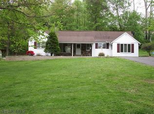 137 Lake Dr, Bedford, PA 15522