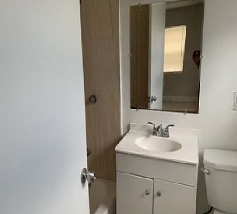 5th image of 3451 NW 6th St #1