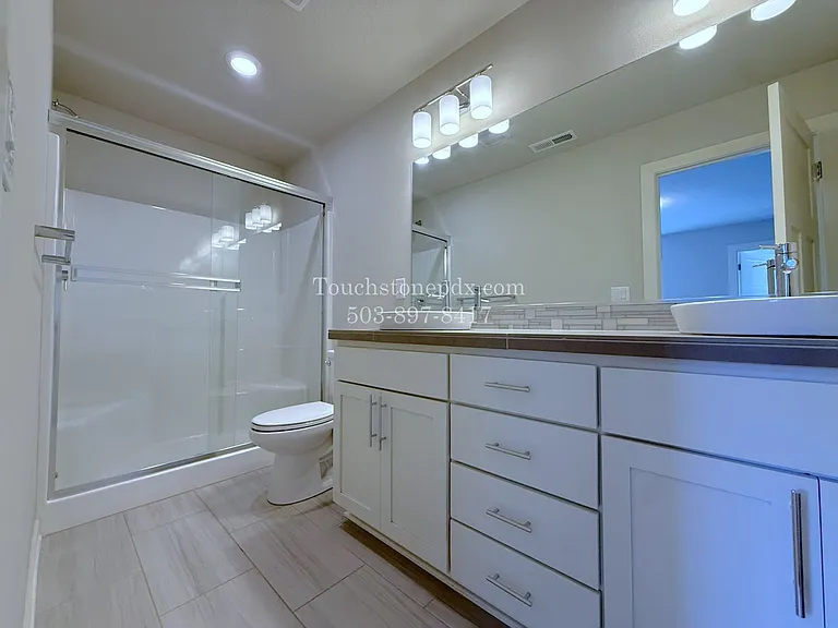 6527 SE Genrosa St — Photo 30