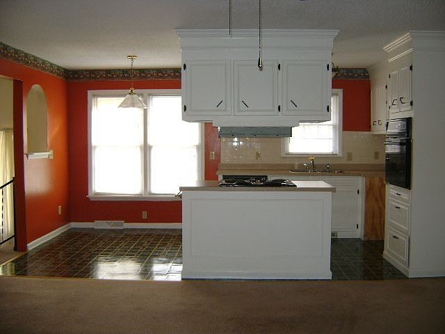 2nd image of 331 Salem Dr