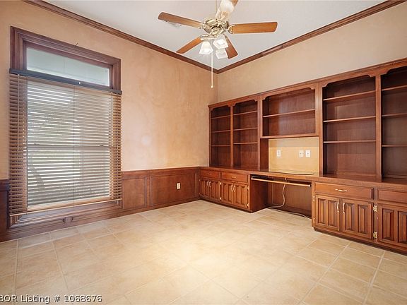 5th image of 8513 Rosewood Dr