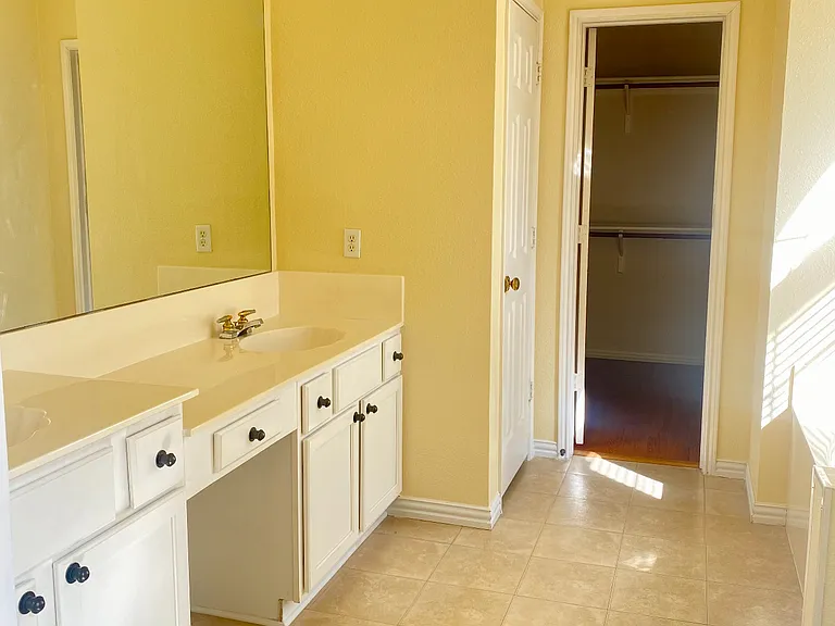 8412 White Sands Dr — Photo 10
