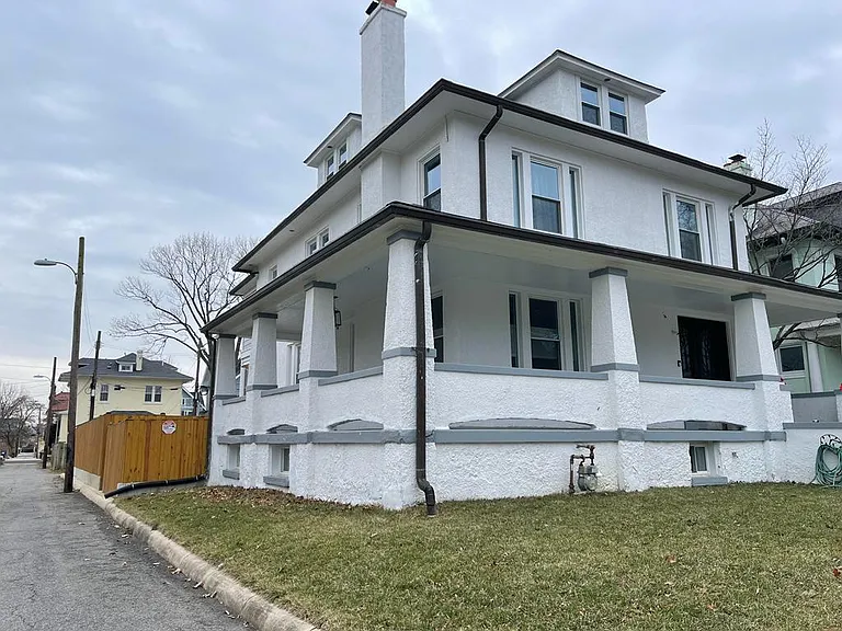 1412 Montague St NW #B — Photo 1