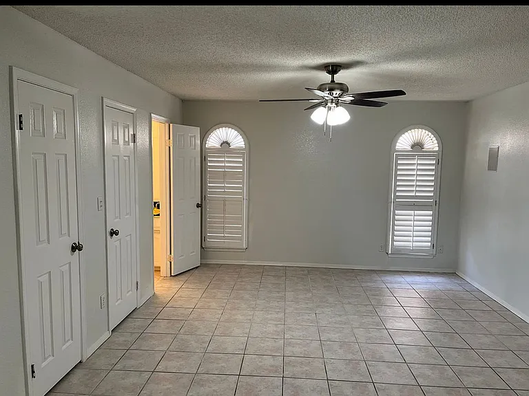 4372 Loma De Oro Dr — Photo 16