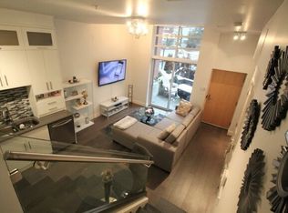 1221 Melville St #1A, Vancouver, BC V6E0A6