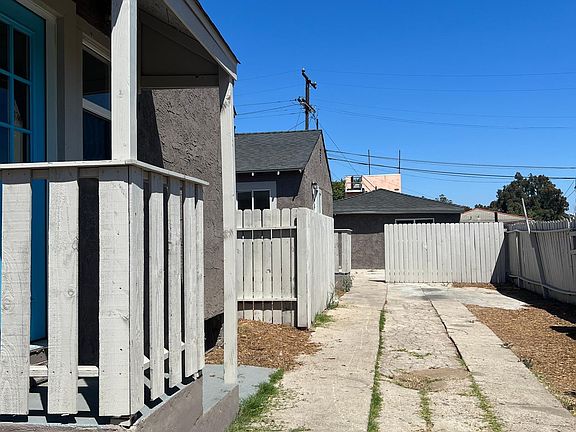 4th image of 633 Toyne St