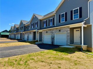 3874 E Grant St, Washington Township, PA 18080