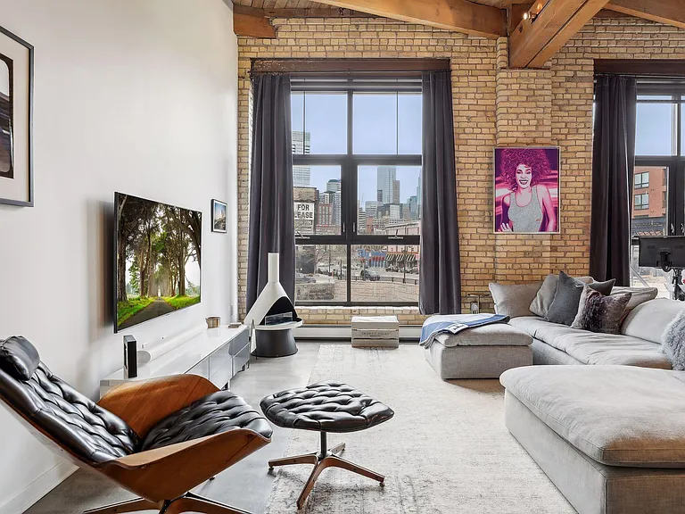 404 Washington Ave N #204 — Photo 4