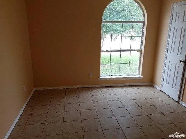 3604 Kingsborough Ave — Photo 10