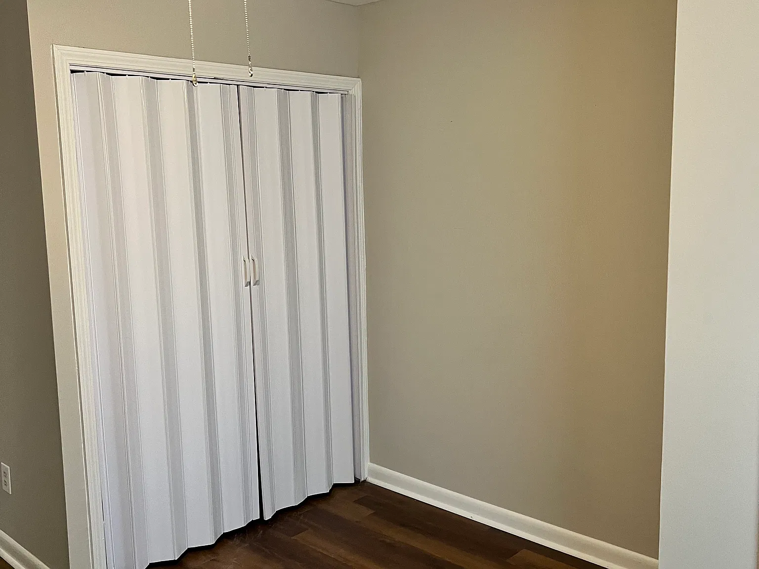3 bed, 1100 sqft, $1,875 — Photo 2
