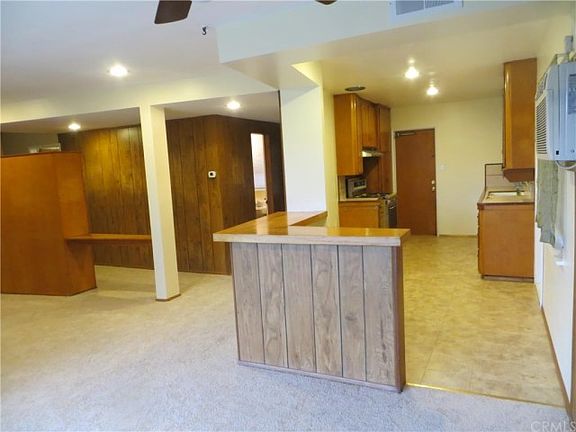 3rd image of 1039 S Silverbirch Pl