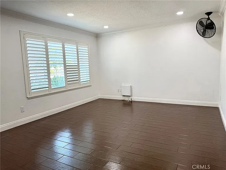 12884 Raintree Ct — Photo 2