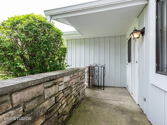 2nd image of 158B Chatham Ct #444