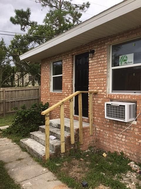 1st image of 3708 N Scenic Hwy #3