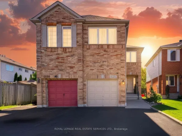 5582 Kimmeridge Gate, Mississauga, ON L5M 6B3