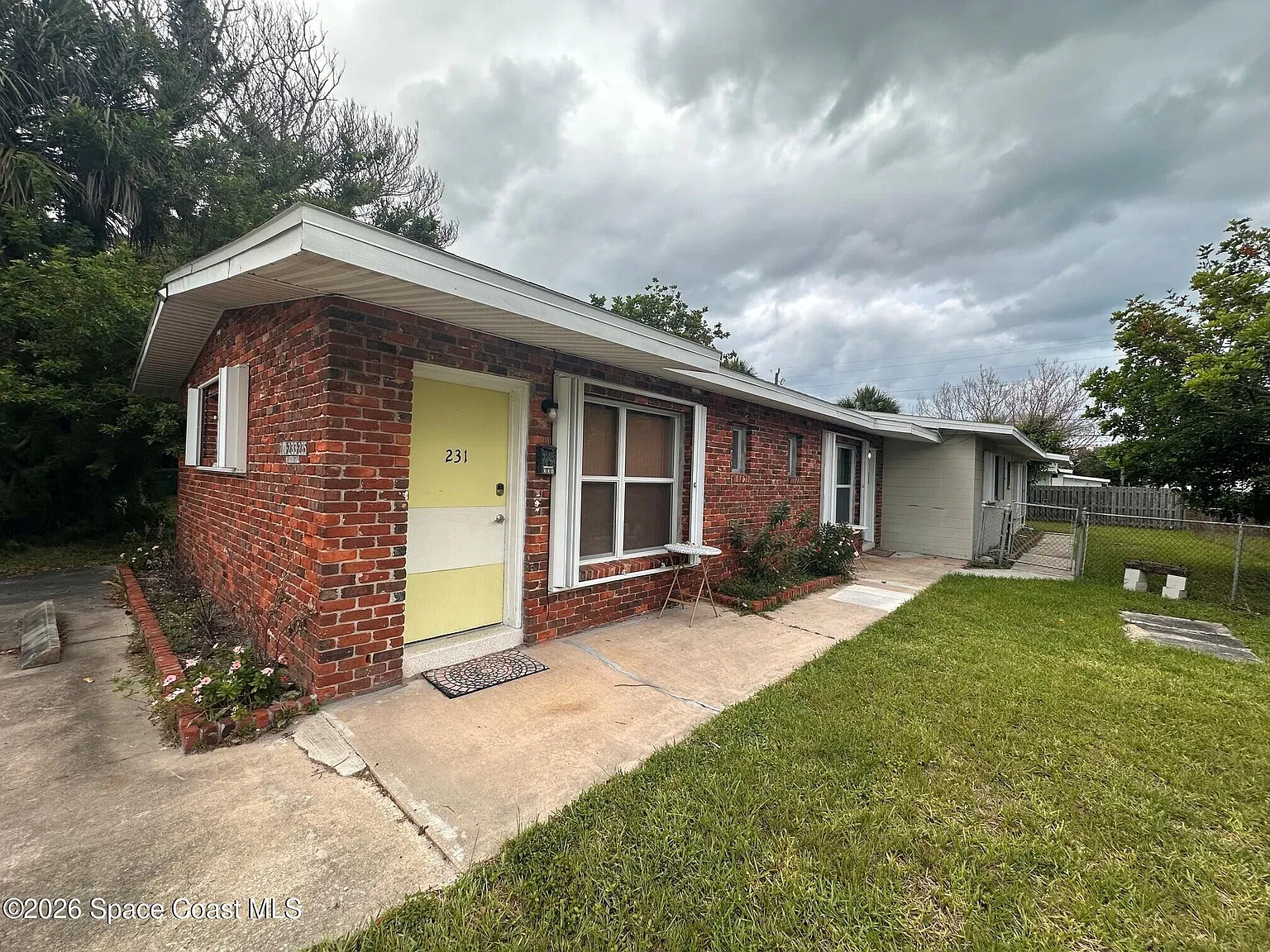 231 Woodland Ave — Photo 1