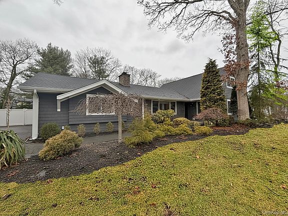 3rd image of 22 Redwood Drive