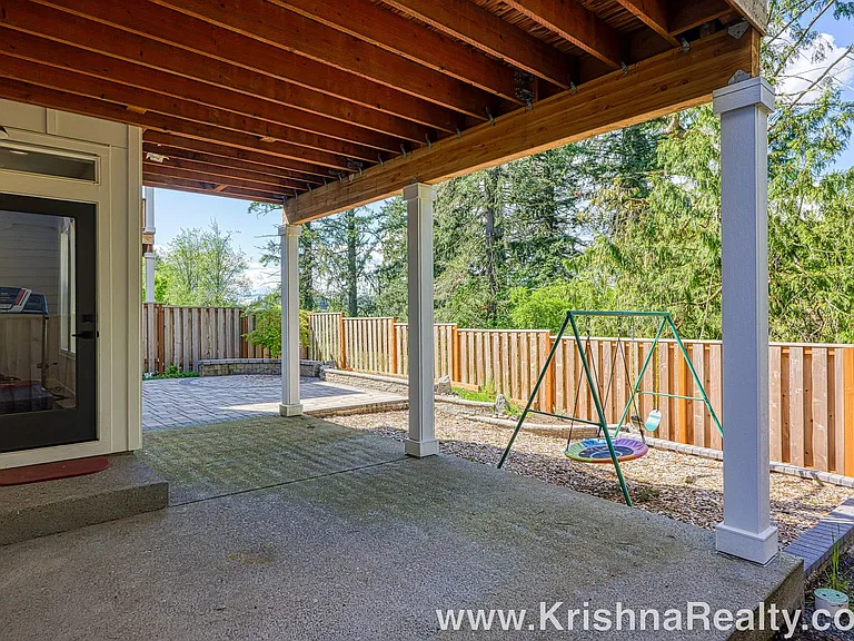 16685 NW Crossvine St — Photo 33