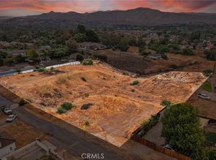 3255 Howe St, Corona, CA 92881