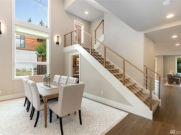 3rd image of 10246 NE 21st Pl