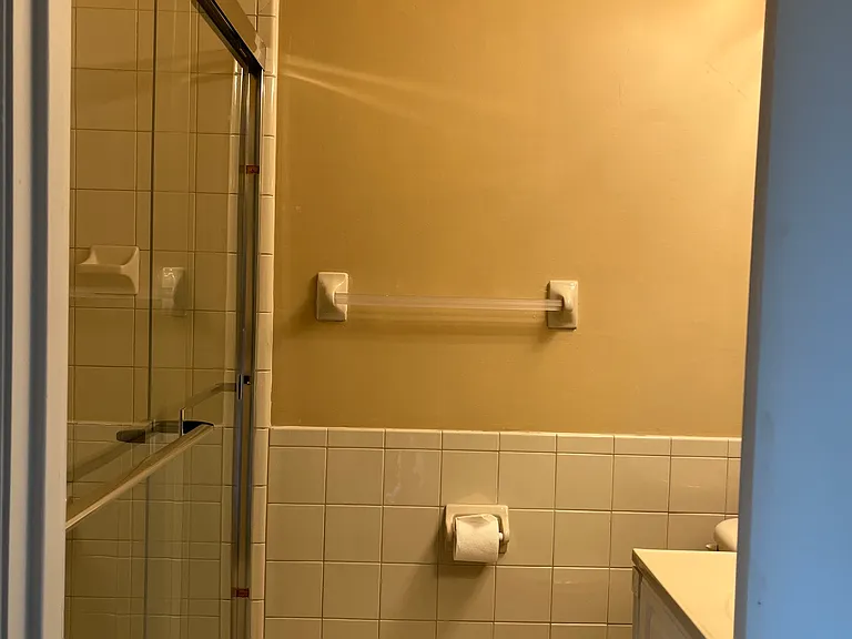 2124 Fairfax Ave #201 — Photo 12