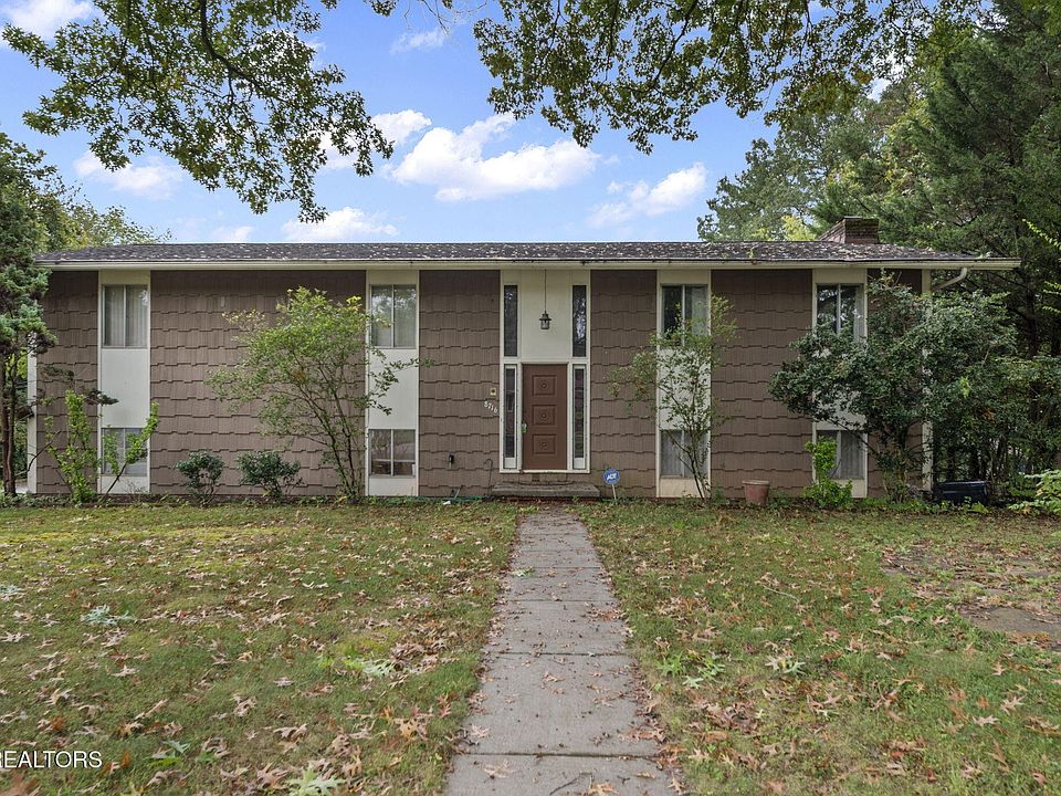 1st image of 8716 Wimbledon Dr
