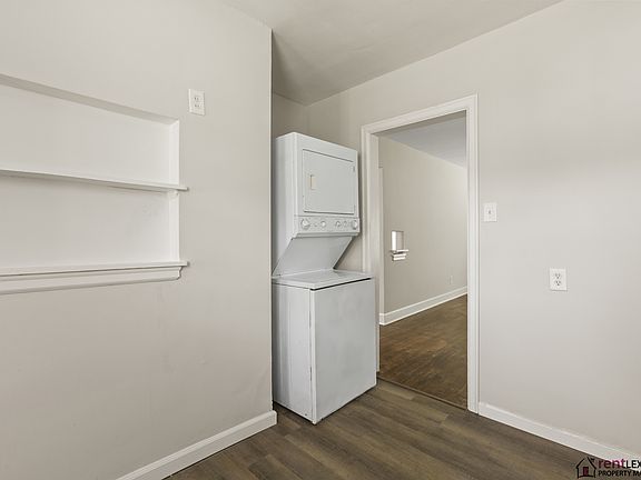 4th image of 541 Sheridan Dr #1