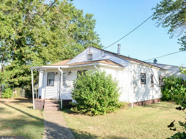 101 Cedar Ln, Indian Head, MD 20640