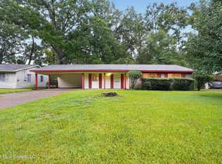 3222 Lakewood Dr, Jackson, MS 39212