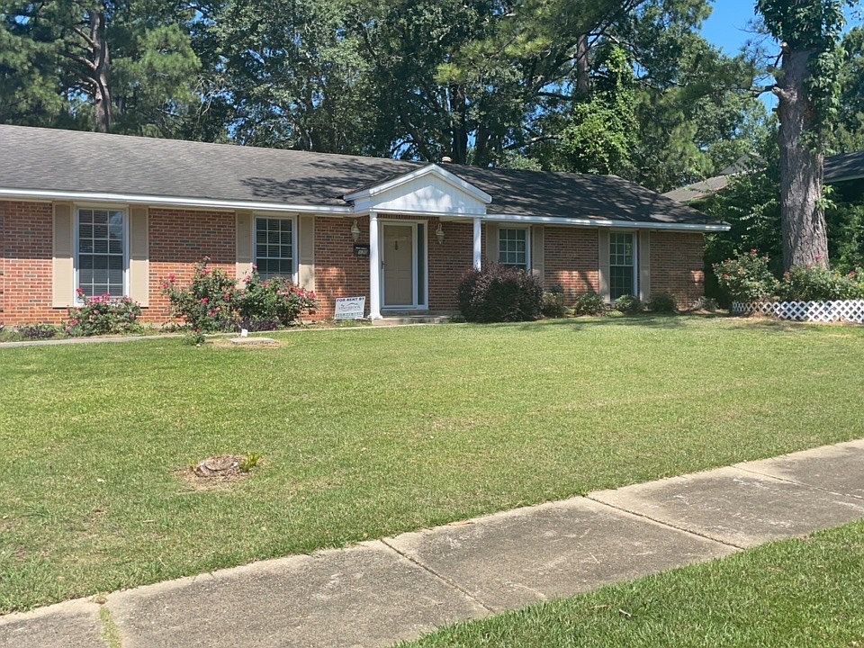 1st image of 530 Bellehurst Dr
