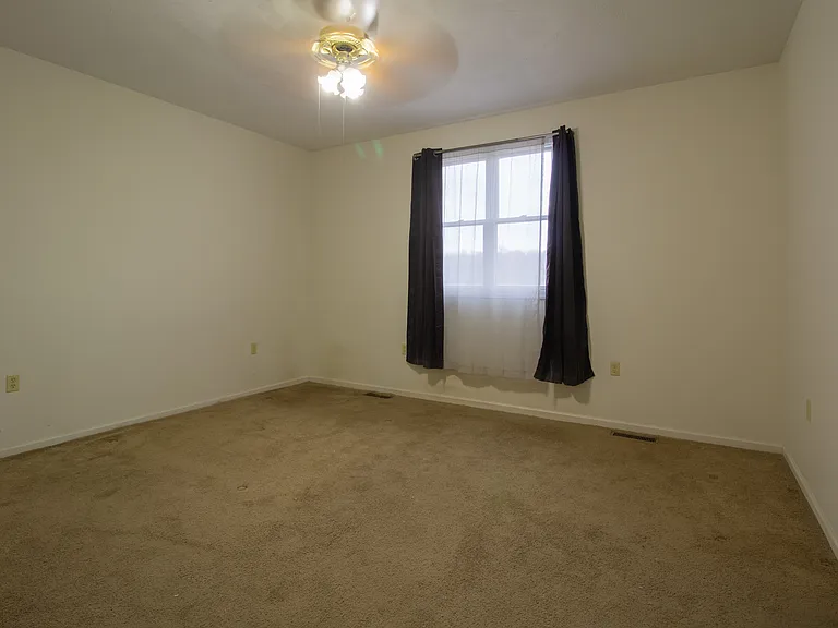 918 Harold Ave #918 — Photo 22