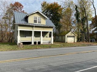 1024 N 5th St, Stroudsburg, PA 18360