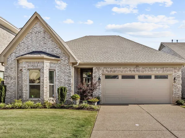 395 Saint Andrews Dr, Oakland, TN 38060