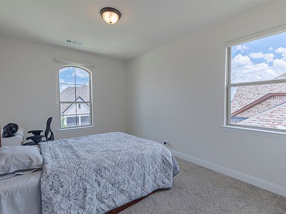 5th image of 5812 Hightower St