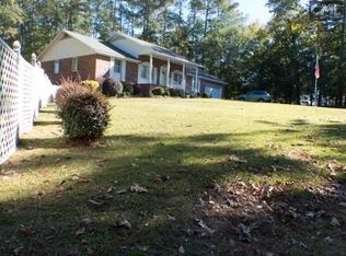 1176 Hummingbird Dr, West Columbia, SC 29169
