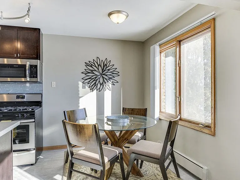 Edina Galleria Flats - 7008 Sandell Avenue