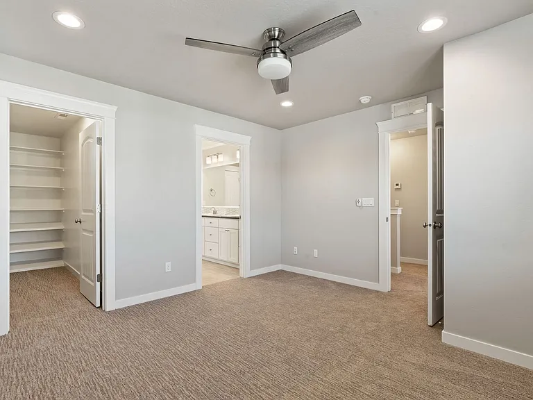 540 Black Beard St #BLAC540 — Photo 34