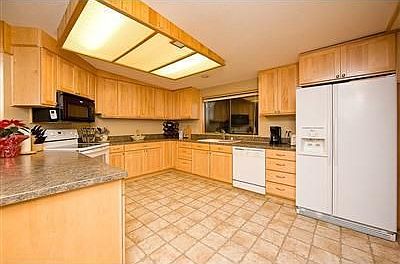 Beautiful new kitchen in 2006
