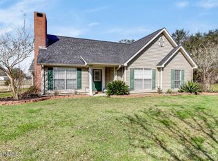 1014 Mims Ln, Breaux Bridge, LA 70517