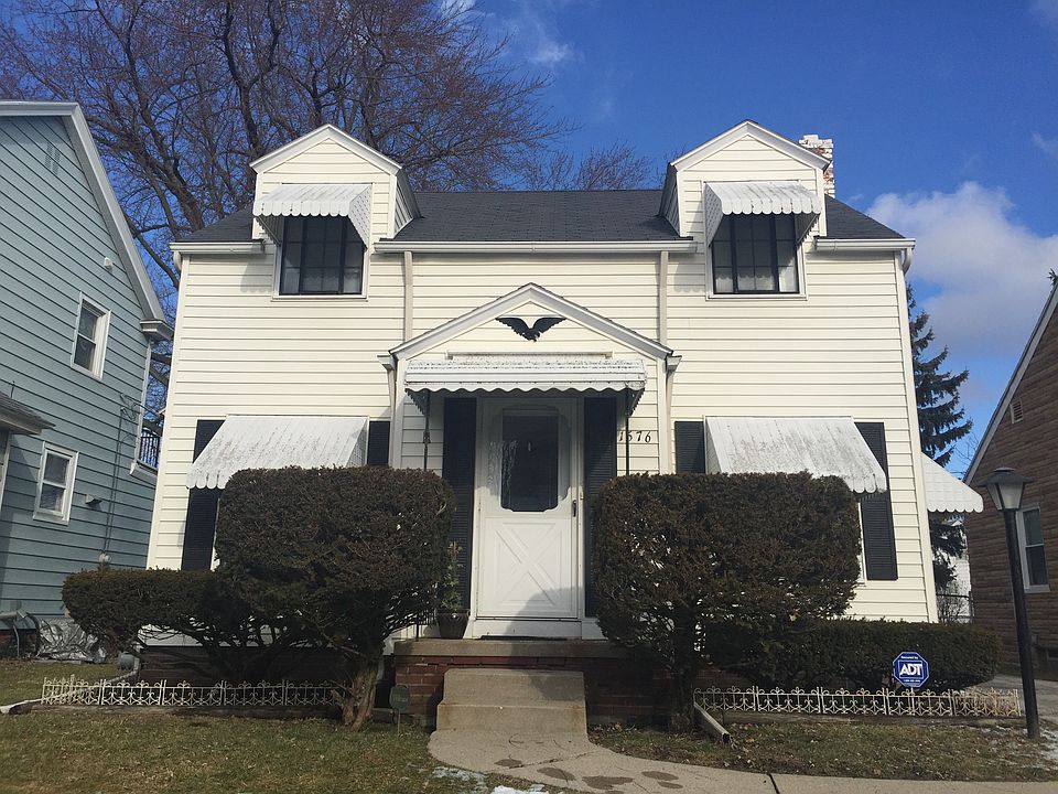 EXTERIOR FRONT