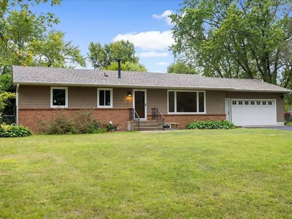 6101 Oak Cir, North Branch, MN 55056